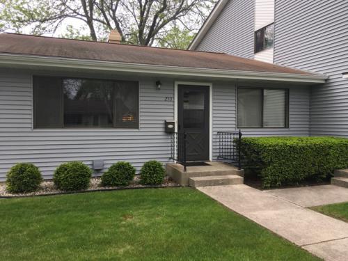 253 Bayberry Lane